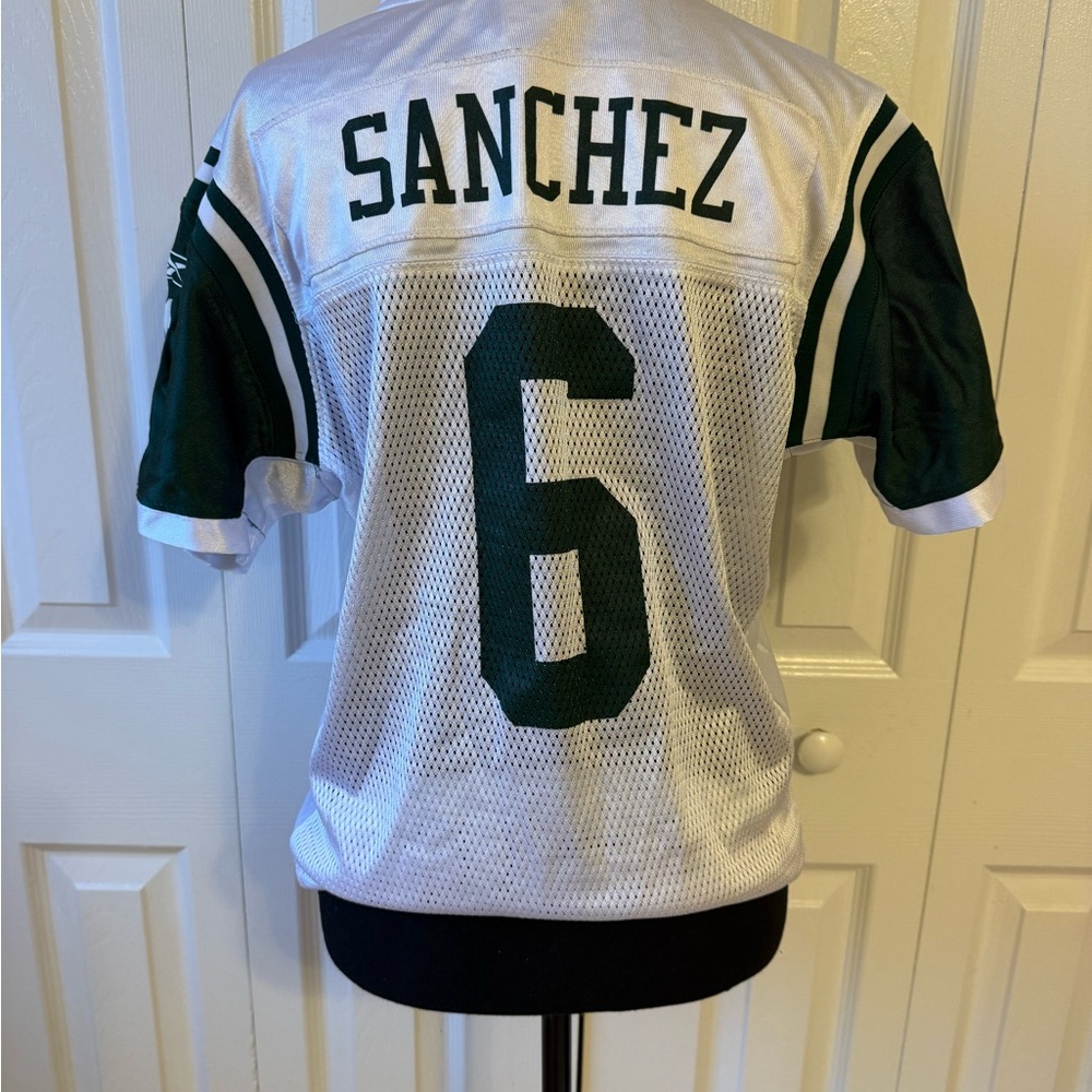 Reebok White and Green Girl’s Jersey - Picture 2 of 3